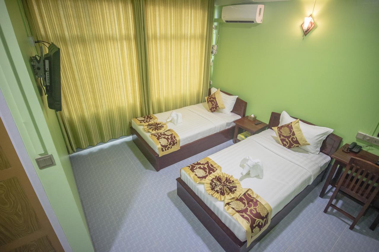 Golden Gum-Kino Hotel Мандалай Экстерьер фото